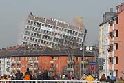 Sprengung Agfa Hochhaus aus anderer Perspektive (Foto: Ingrid Grossmann)